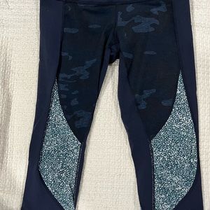 Lululemon crop workout pants